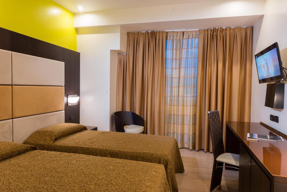 Hotel Kristal 3 Stelle Superior Zanè Екстериор снимка